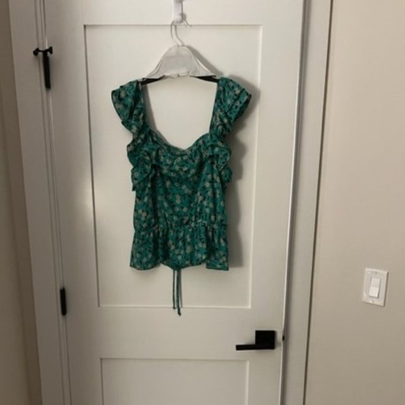 Cabi Small Festival Tank - Picture 3 of 4